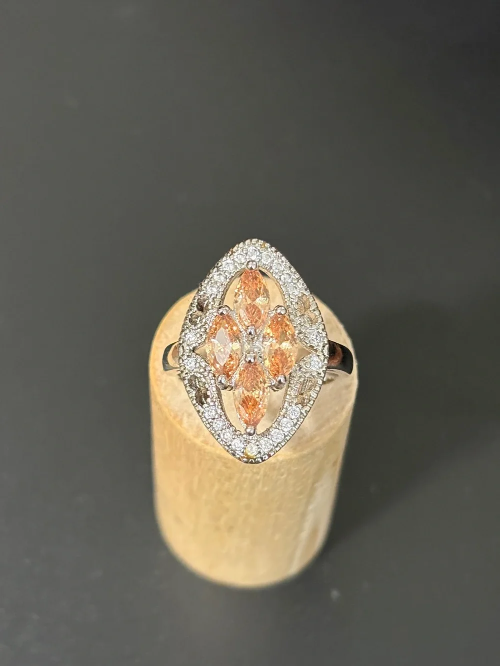 Elegant 925 Marquise Cluster Ring - Sparkling Halo Design